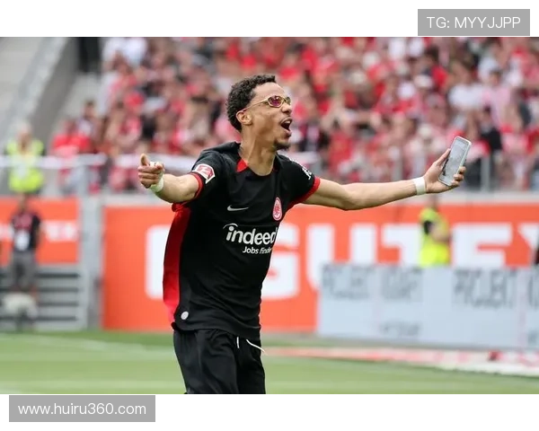 埃基蒂克身披法国队9号球衣有望首发出战引发热议